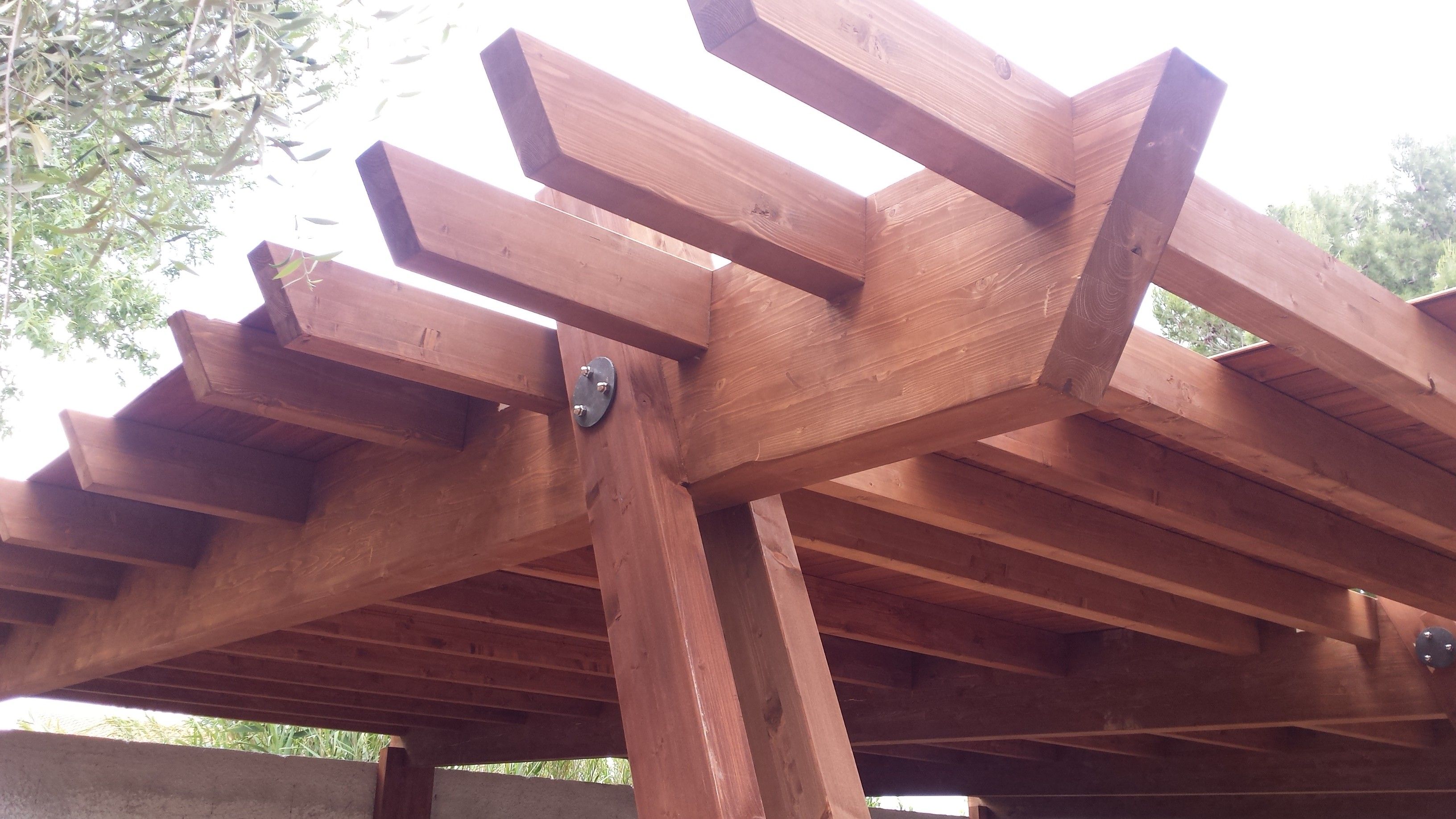 Tettoia legno particolare