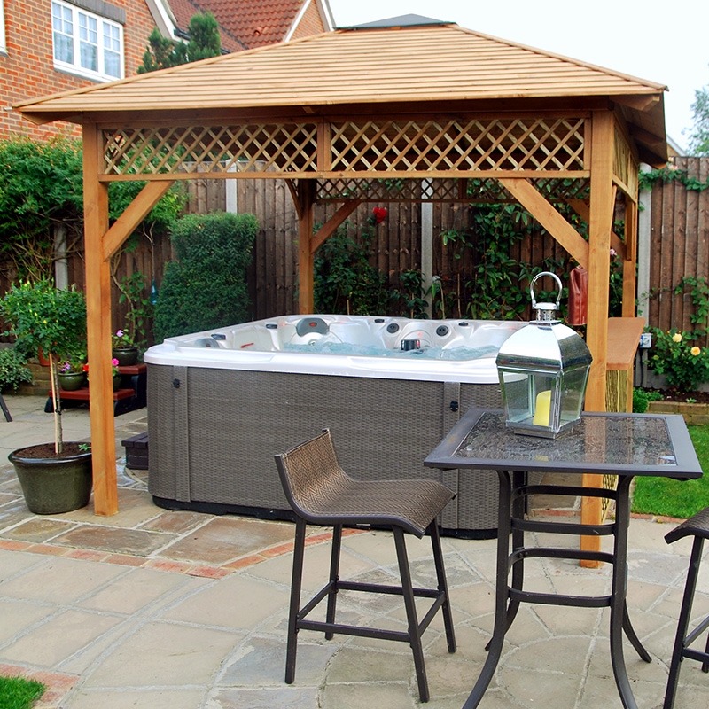 Copertura in legno idromassaggio